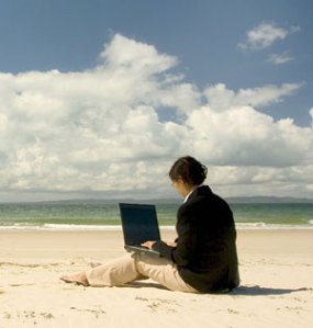 Laptop-op-strand